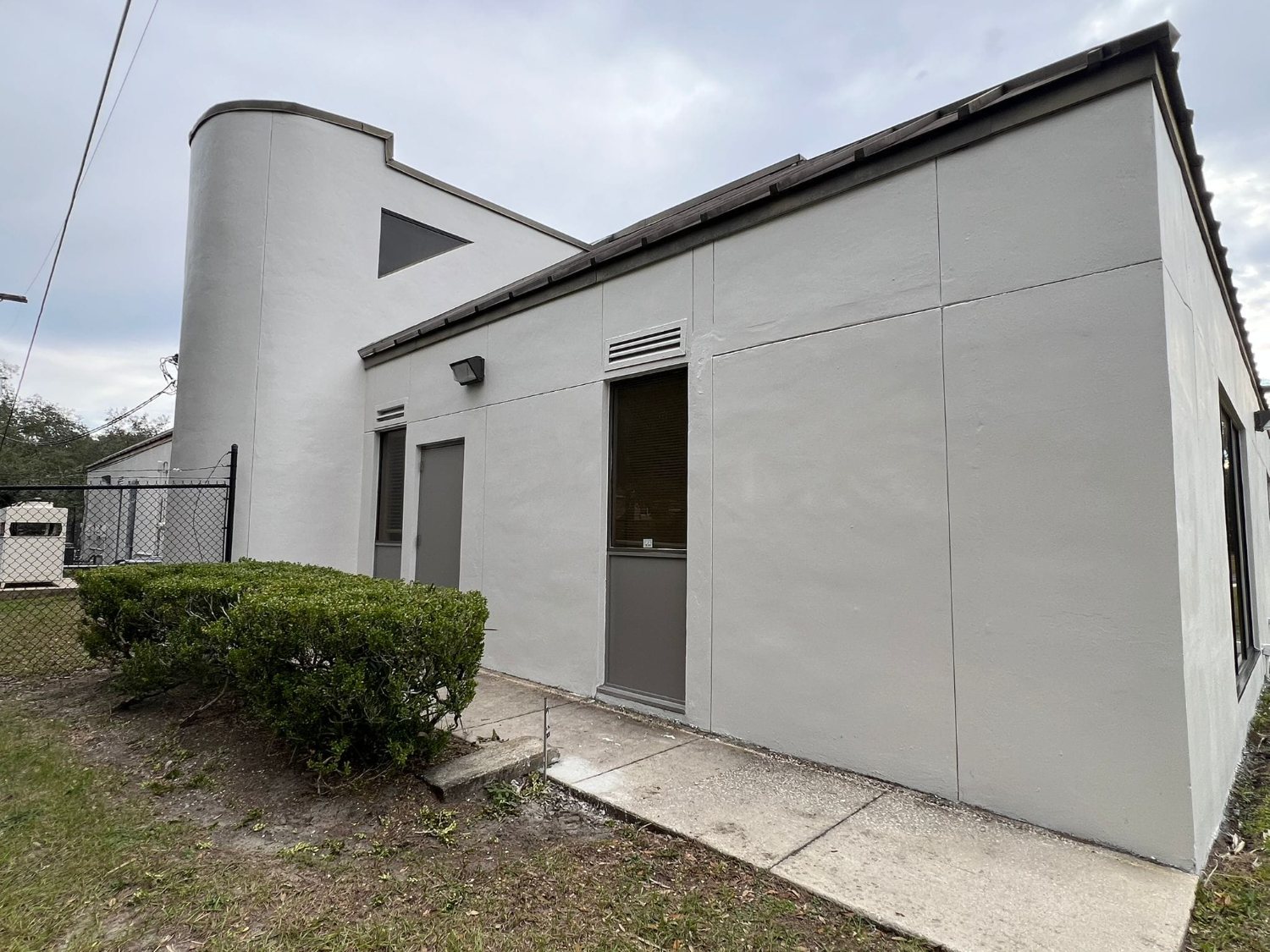 Diagnostic imaging centre, exterior repaint